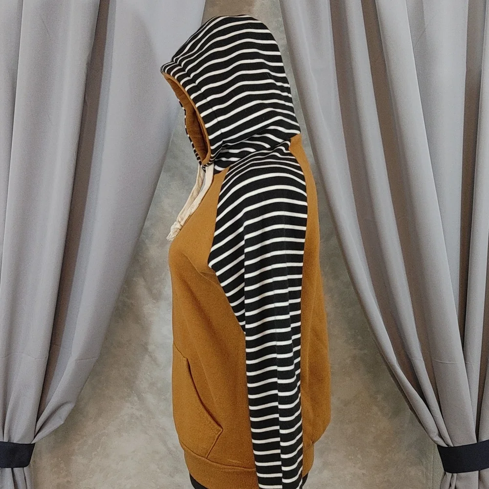 Forever 21 Hoodie - Size Small - Picture 2 of 5